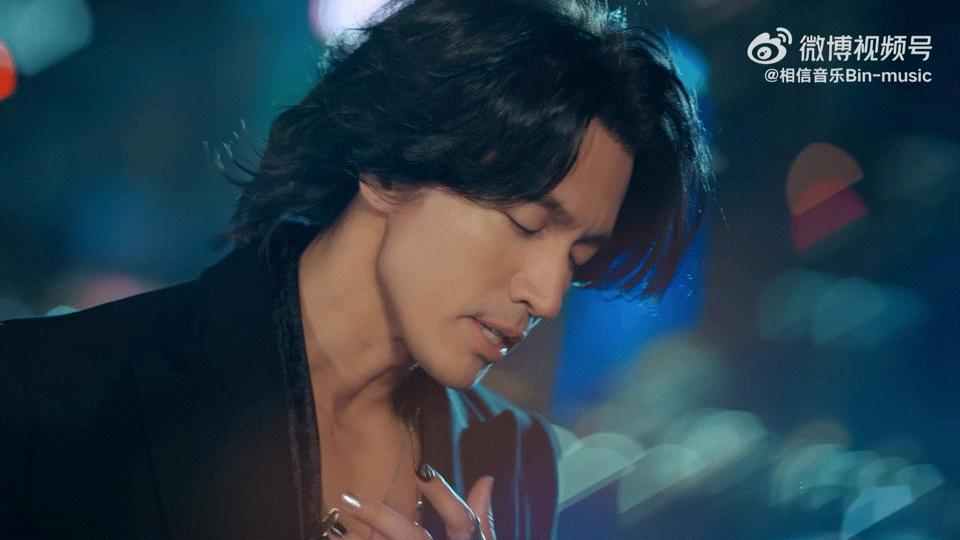 男神的旁边还是男神世纪联动杀疯了！周杰伦、阿信与F3合体的《恒星不忘》MV