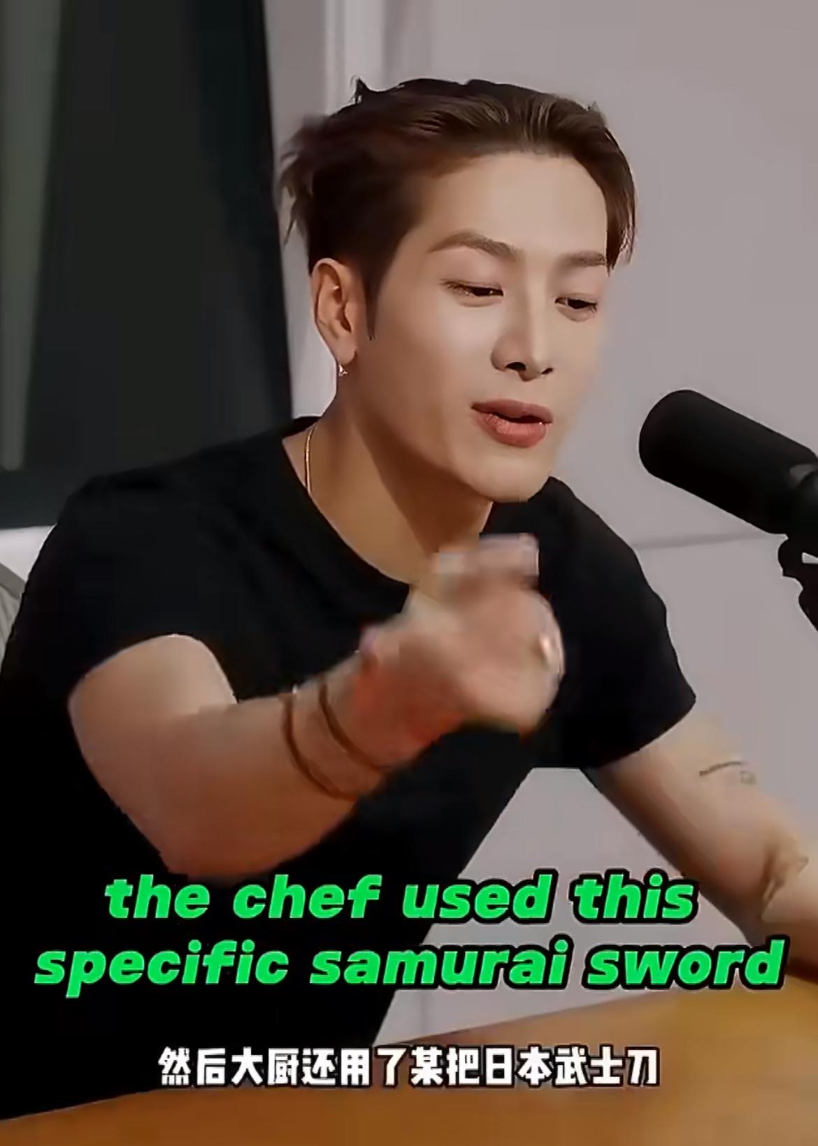 王嘉尔说：不喜欢高级餐厅，上菜非常慢，用了一个很大的盘，里面就装了一点点米饭，还