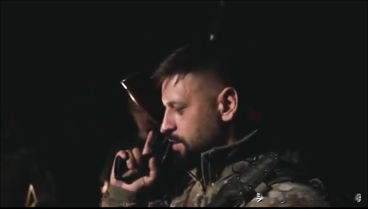 快讯！委内瑞拉的武装组织（民兵）正在全国范围内搜捕美国人及亲美人士！1月11日