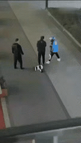 把人逼急了的后果……