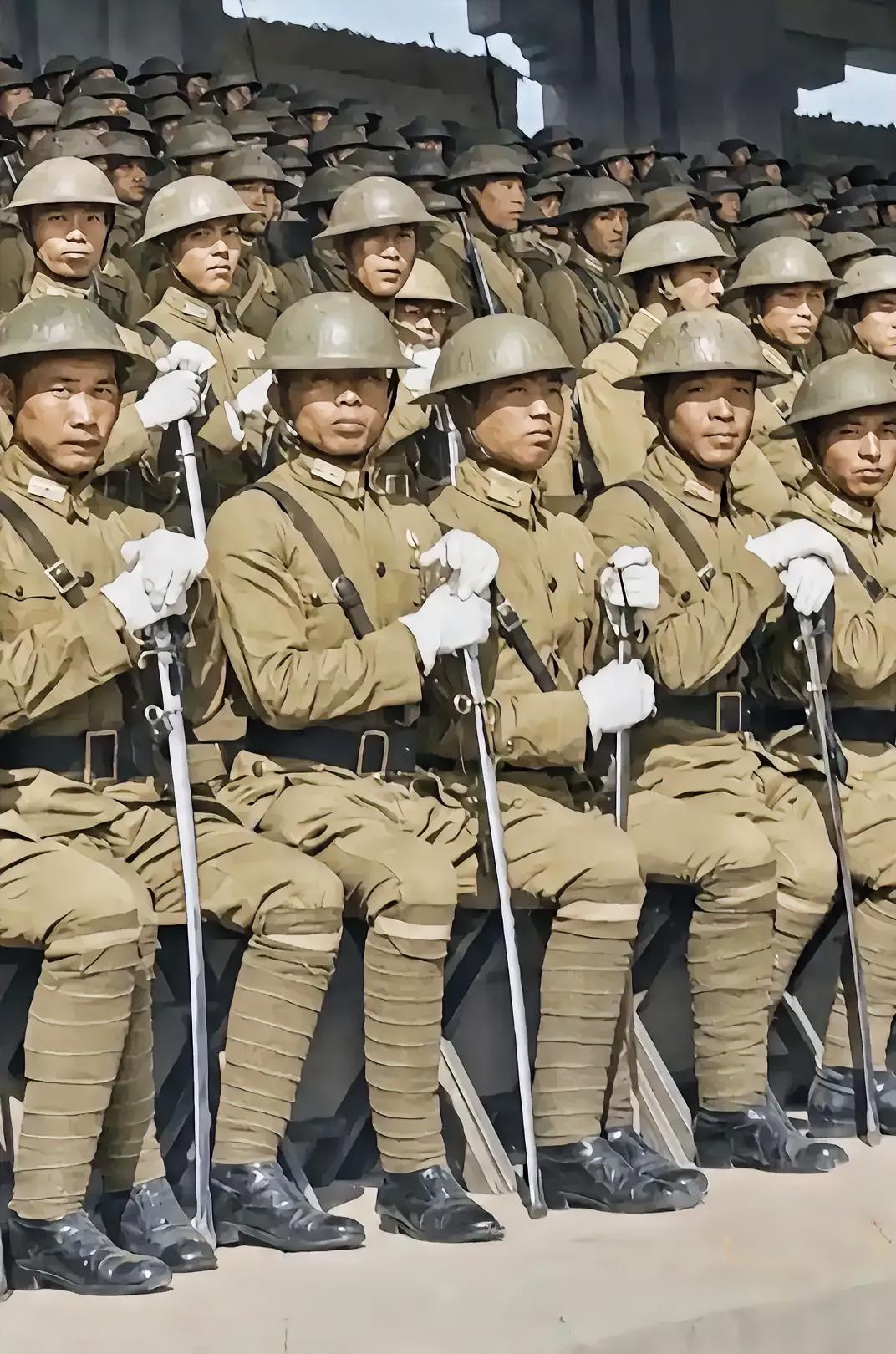这是准备参加松沪抗战的官兵，这是一张不多年的照片。记得国民党将领