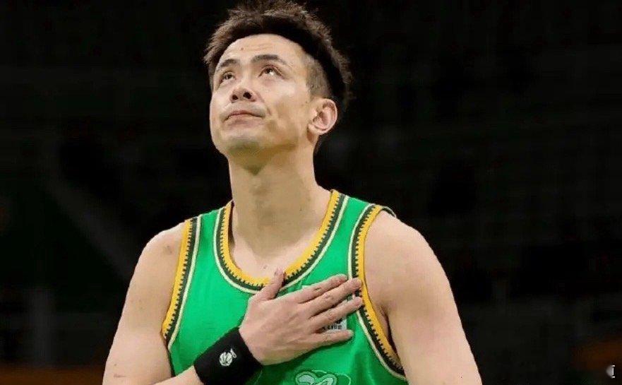 最值得信赖！威尔斯谈赵继伟：“必须为赵继伟送上掌声。”“他今晚是带伤出战。”“他