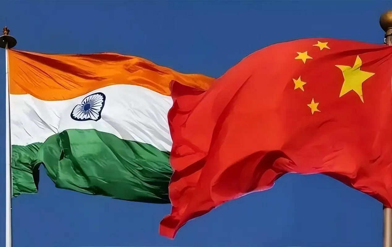 印度网友称不明白中国人为何对印度充满了优越感。全世界都在巴结印度，唯独中国人却不