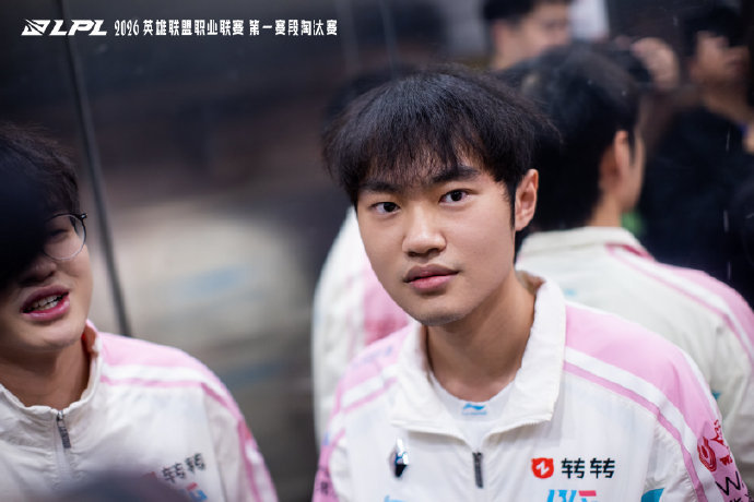 国一中名不虚传！BLG击败JDG晋级决赛，击败JDG不仅让BLG拿到了第