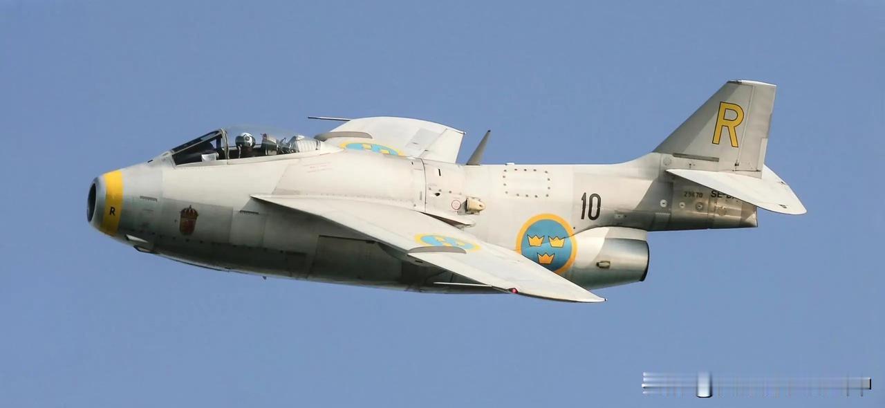 早期未成年的喷气机，曾是瑞典空军顶梁柱它是瑞典萨博公司研发的J29“飞行圆桶