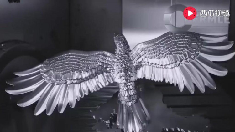 科技奇趣: 数控机械真是无所不能！只要给我一个编程什么都能做出来