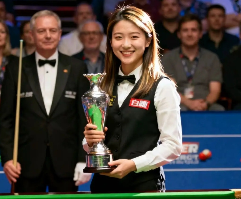 一个好消息，国民女神白雨露打出单杆145分，创造了女子单杆最高分！这个记录未来十