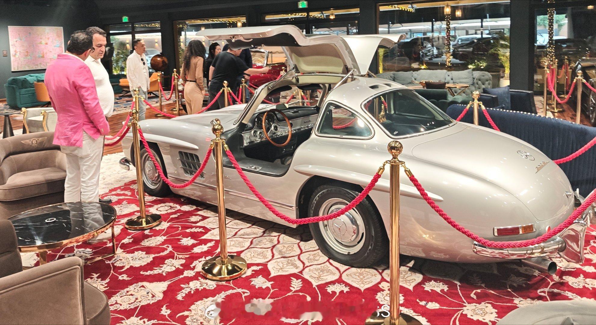 收藏奔驰300slcar时尚阿联酋·迪拜