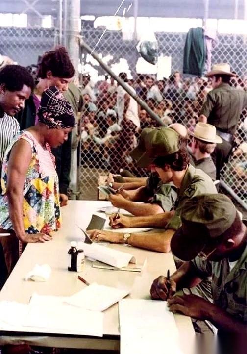 老美估计做梦都想不到，自己张开双臂、满心欢喜迎接的“自由精英”，里面掺了270