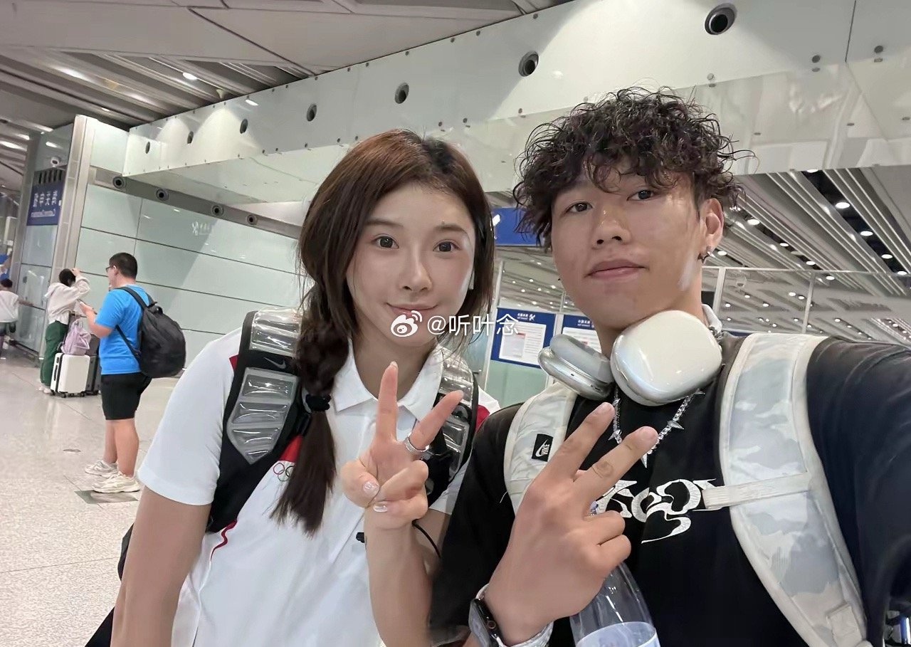 吴艳妮素颜好漂亮，这颜值气质不比明星差