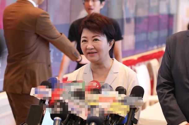 就在刚刚，台湾省台中市长卢秀燕发表声明，7月15日，针对卓荣泰表示“地方