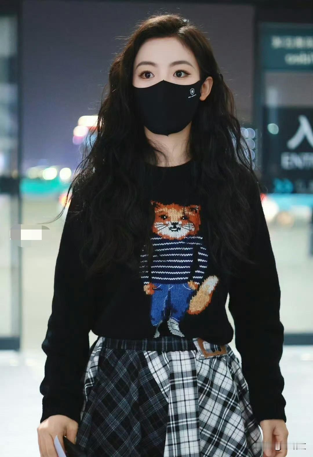 越剧小生跨界拍电影？陈丽君《镖人》打戏帅炸，这波逆袭太绝了！最近刷到陈丽君