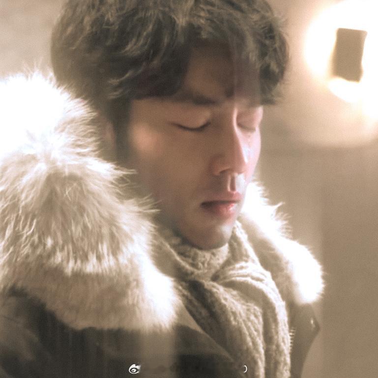 肖战用刘铮亮的口吻发微博，好用心的文案啊，代入感满满，仿佛真的是亮神步入现实了！