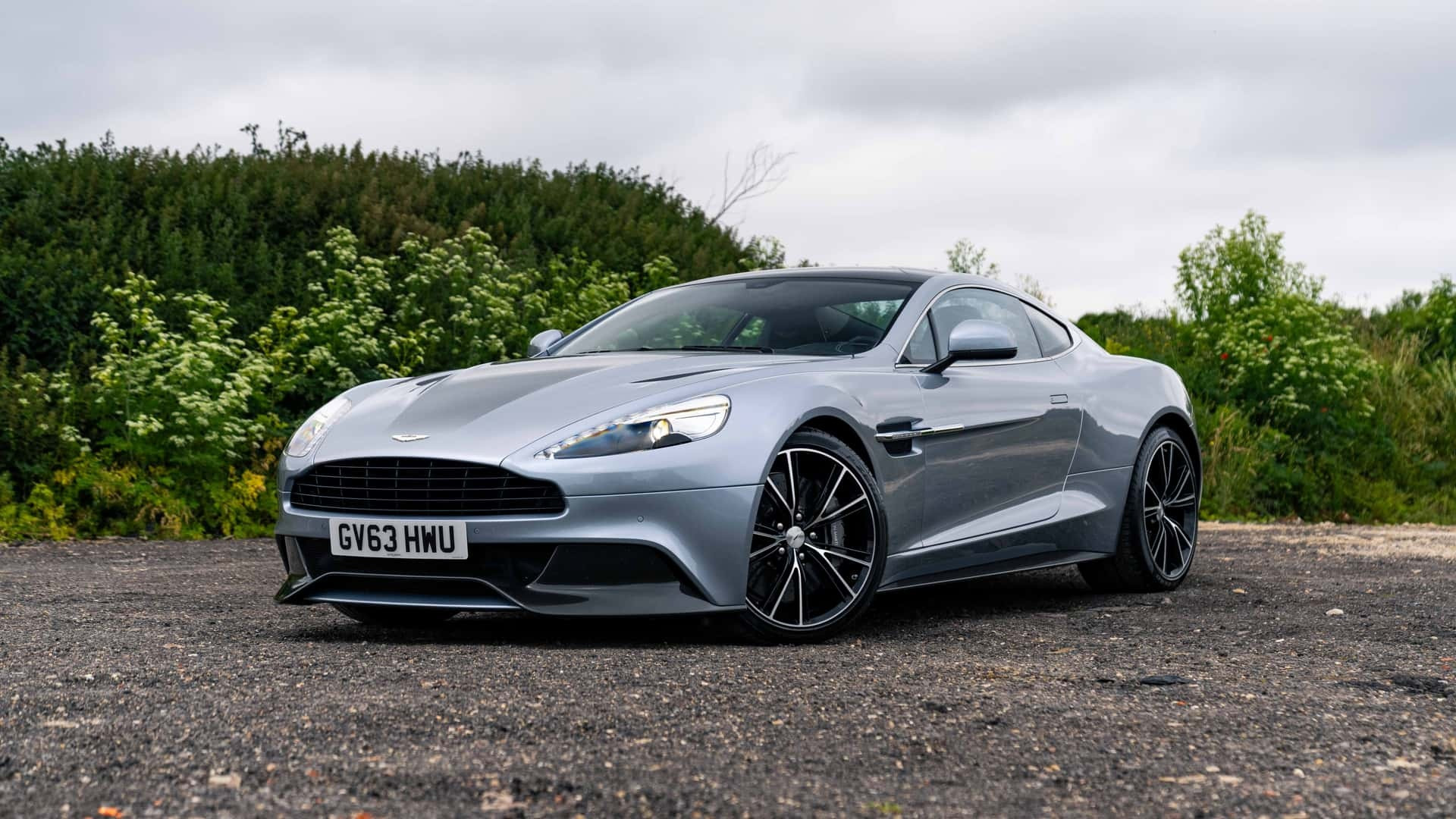 AstonMartin​​​