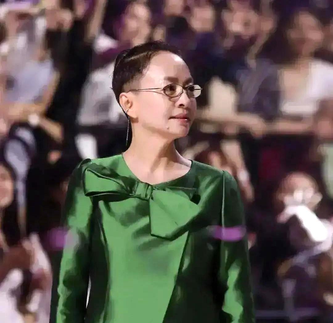 现在的春晚小品为啥越来越不好看？因为丢了“赵本山宋丹丹式”的创作魂！数据不会