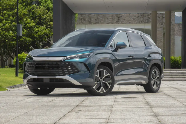 看了一年的宋pro，结果你猜怎么了？去年就在看宋pro，今年搞入门智驾，预算也