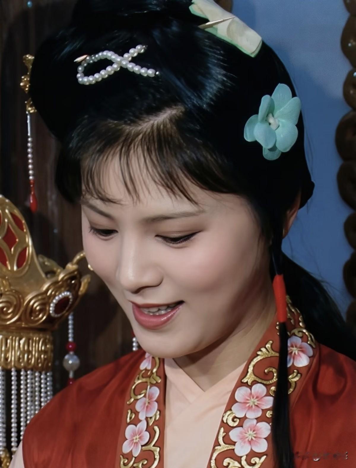 《红楼梦》里的袭人是标准的打工人心态吧？古代女人的婚姻可以等同于现代女性的事业
