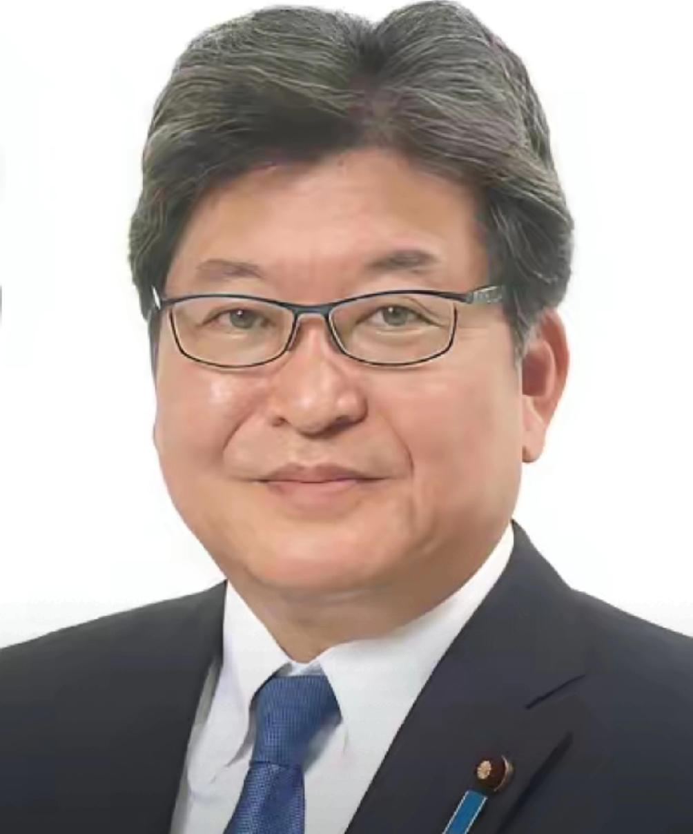 日本敢冒天下之大不韪吗？12月21日，日本自民党代理干事长萩生日将带30名日本