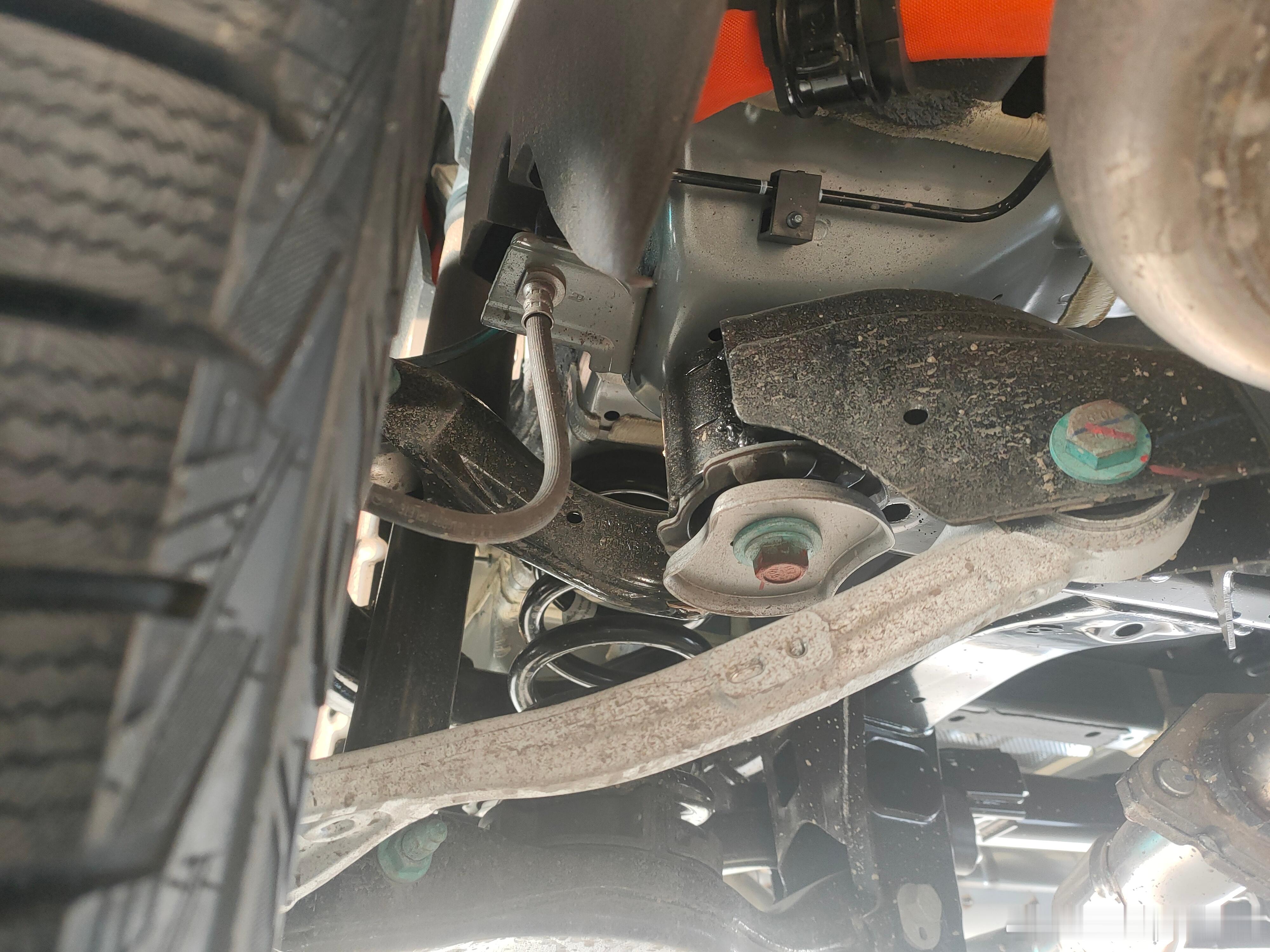 bYd新唐或钛7的后腿。。。