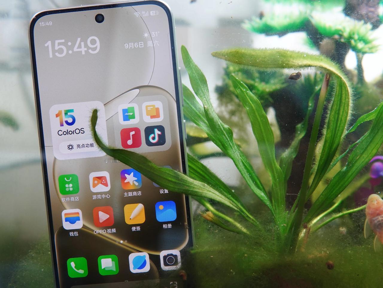 OPPOA6Pro这次把颜值和防水抗摔做到了极致，尤其是六年耐用的官宣，进一