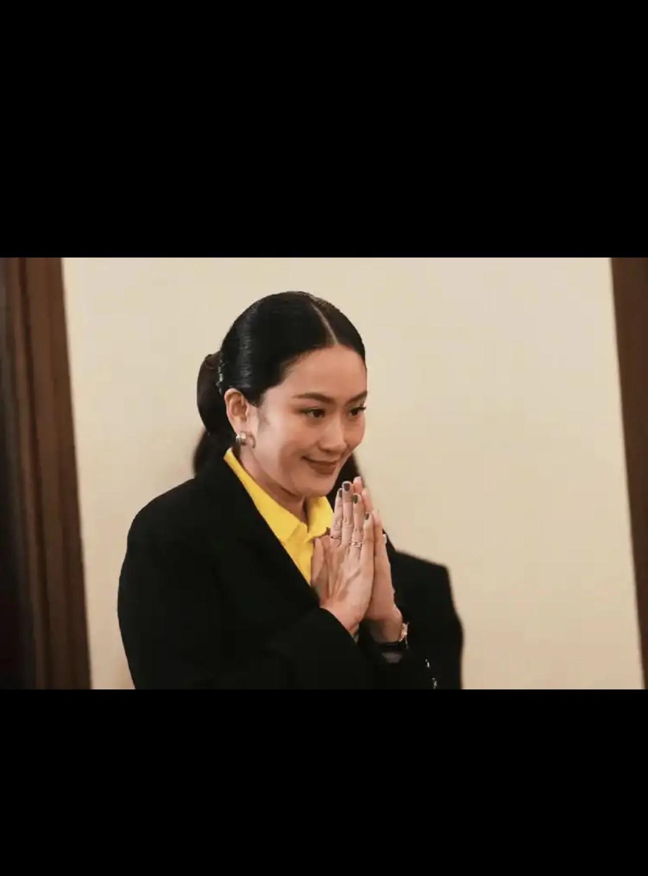会不会有这种可能：今天（8月29日），泰国的国家宪法法院判定暂停总理职务的佩通坦
