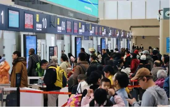 没一万块别想从三亚回来！今年海南返程机票真的杀疯了。作为自贸港封关后的首个