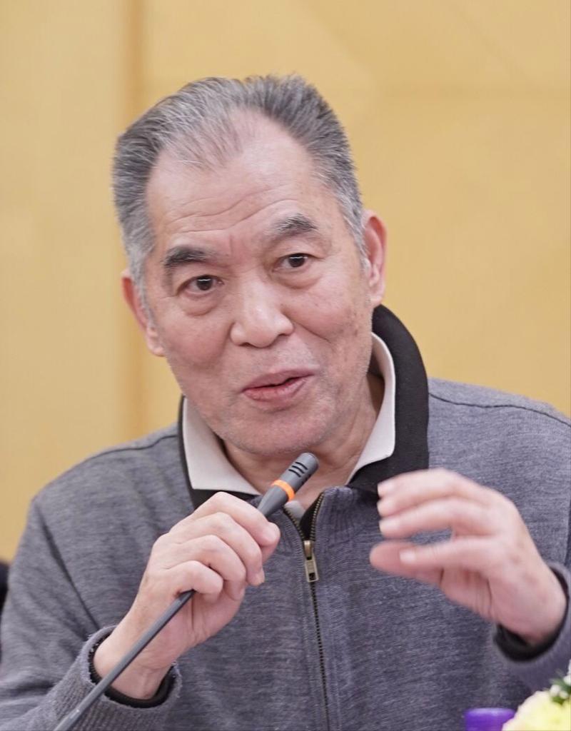 以后一二十年间的社会结构，基本还是干部子女将在官场占有最多比例；富豪子女仍会像