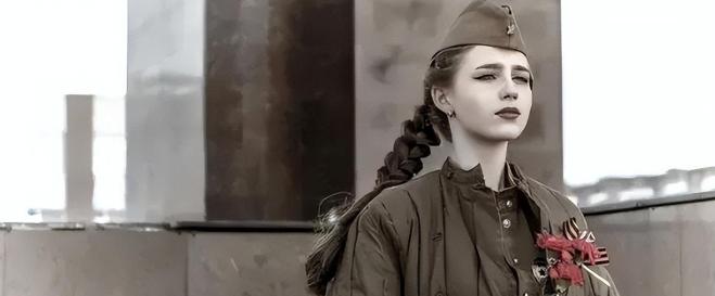 苏军宁可战死7.8万人也要攻占柏林，因为只有打下柏林，哪怕苏联亡国了，二战主力依