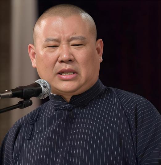 几年前，凭借《你好，李焕英》斩获54亿票房的张小斐，曾当面问郭德纲：“如果郭麒麟