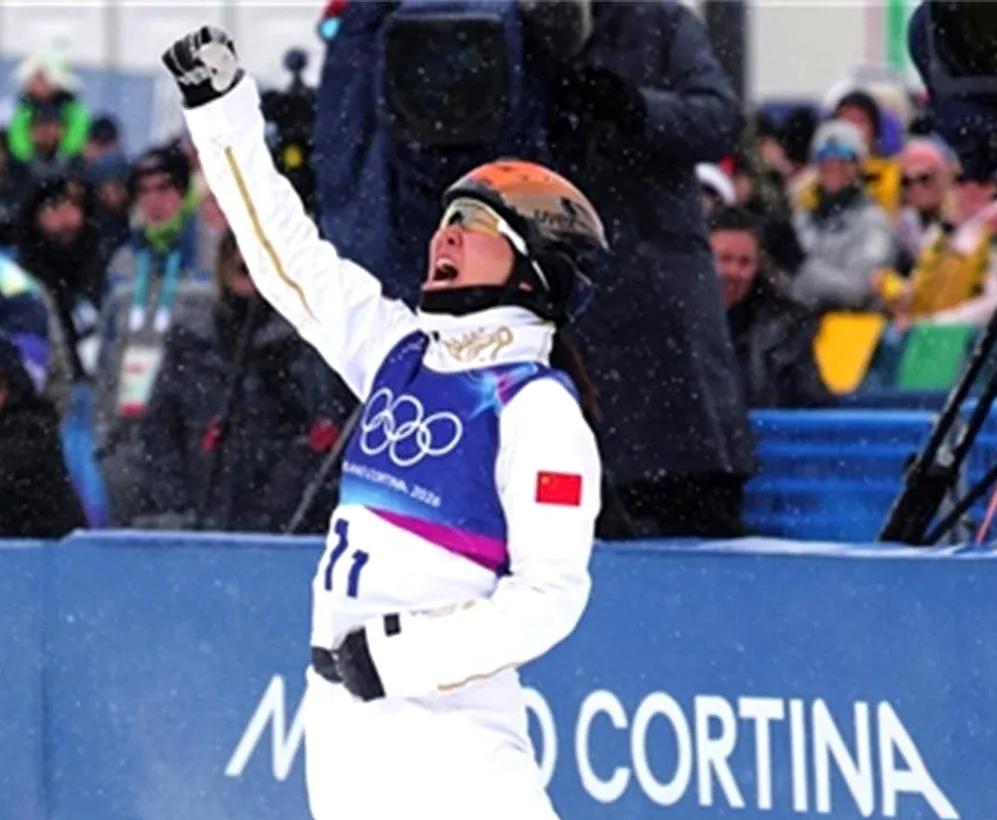 米兰冬奥会刚打完，庆功酒估计都还没倒满，中国体育代表团的副团长佟立新，自己先当头