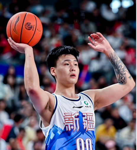 重情重义！赵睿对新疆队，可以说是问心无愧。