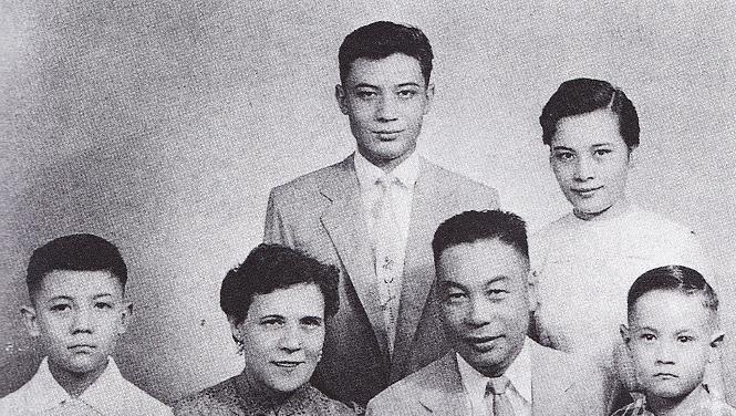 2000年，蒋经国的遗孀蒋方良迎来她84岁生日。可她却为了一个人，寝食难安，郁郁