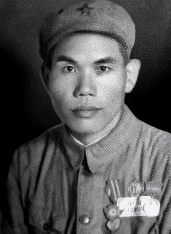 1955年，四野资深旅长王化一，得知授少校军衔，转身对组织干事，苦笑道：“太丢脸