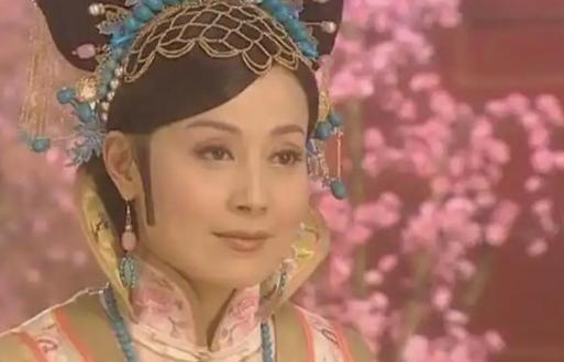 1710年，康熙忙完事，对太监说：“让德妃来侍寝吧”，太监一脸震惊提醒到：“皇上