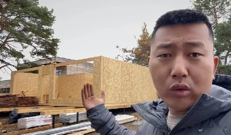 阿楠在贝加尔湖盖民宿，这是翻身仗还是无底洞？阿楠最近又成为大家讨论的对象了。