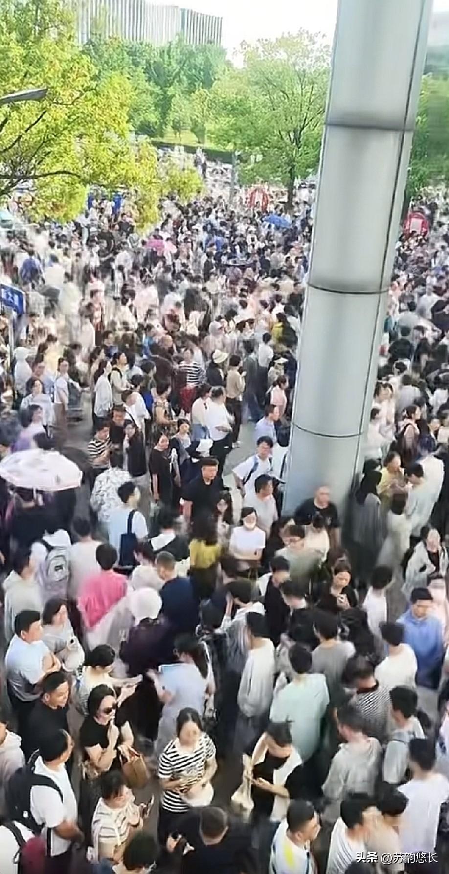 上了高中你才会发现，对于普通家庭来说，什么综评招生、强基招生、学业规划都与你没