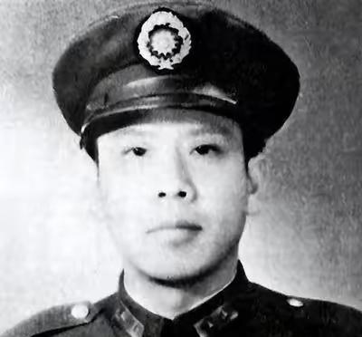 1949年2月，汤尧去探望何应钦，说到黄百韬身后事时，何应钦说：“一个中将兵团司