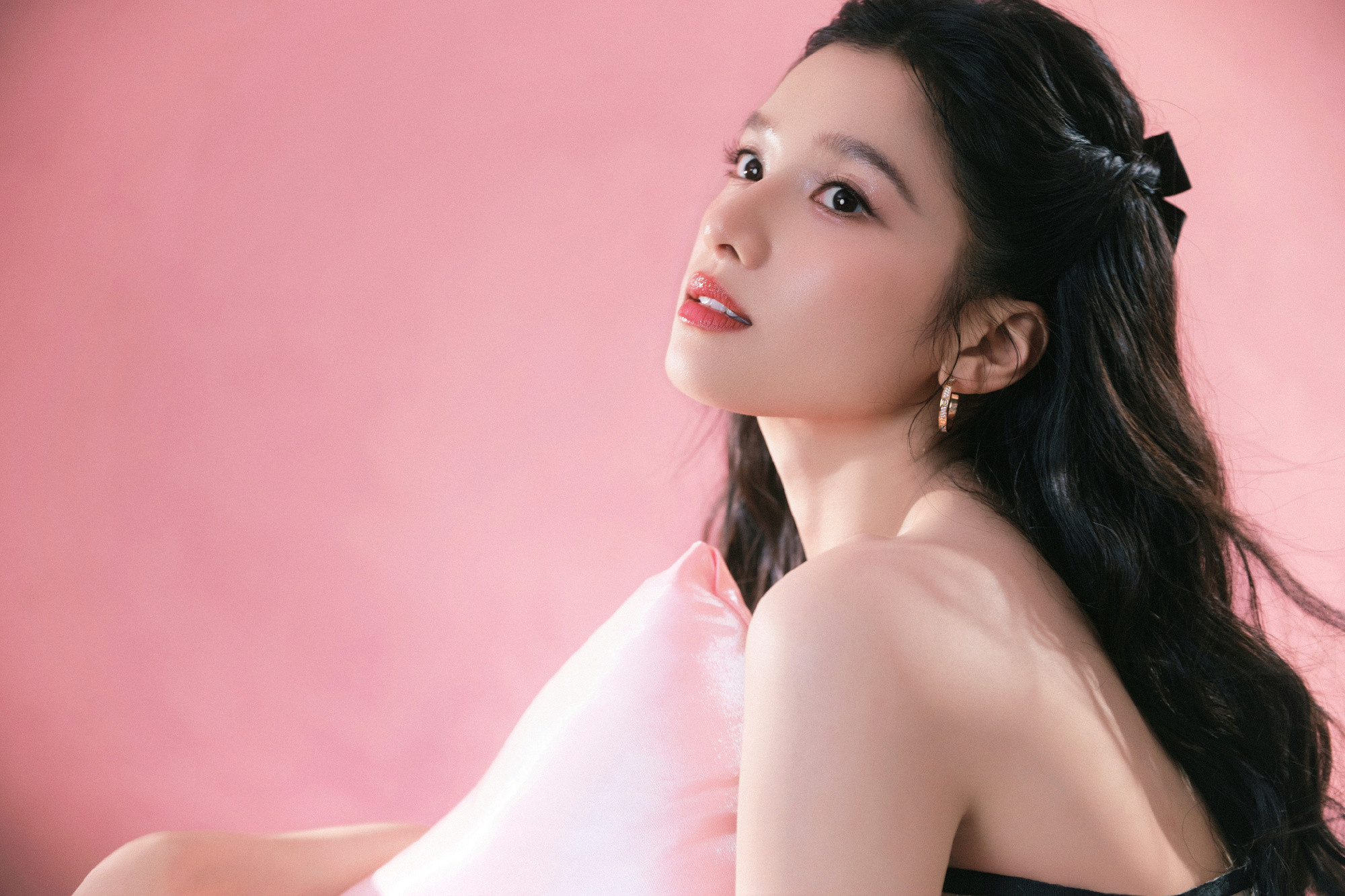 张婧仪跨年妆造张婧仪跨年妆造张婧仪张婧仪