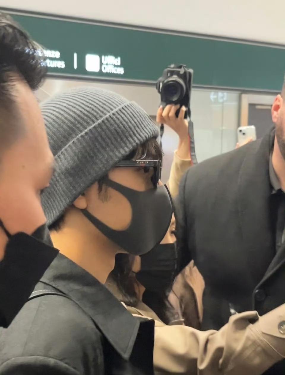 米兰时装周最顶级的较量，不是设计师，而是两大豪门在抢一个人。GUCCI官宣他全