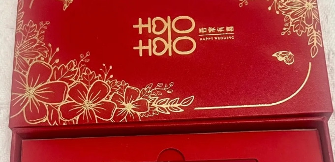 昨天女儿回来，特别生气，女儿这不马上要结婚了，男方给拿来18万彩礼4金，男孩昨天