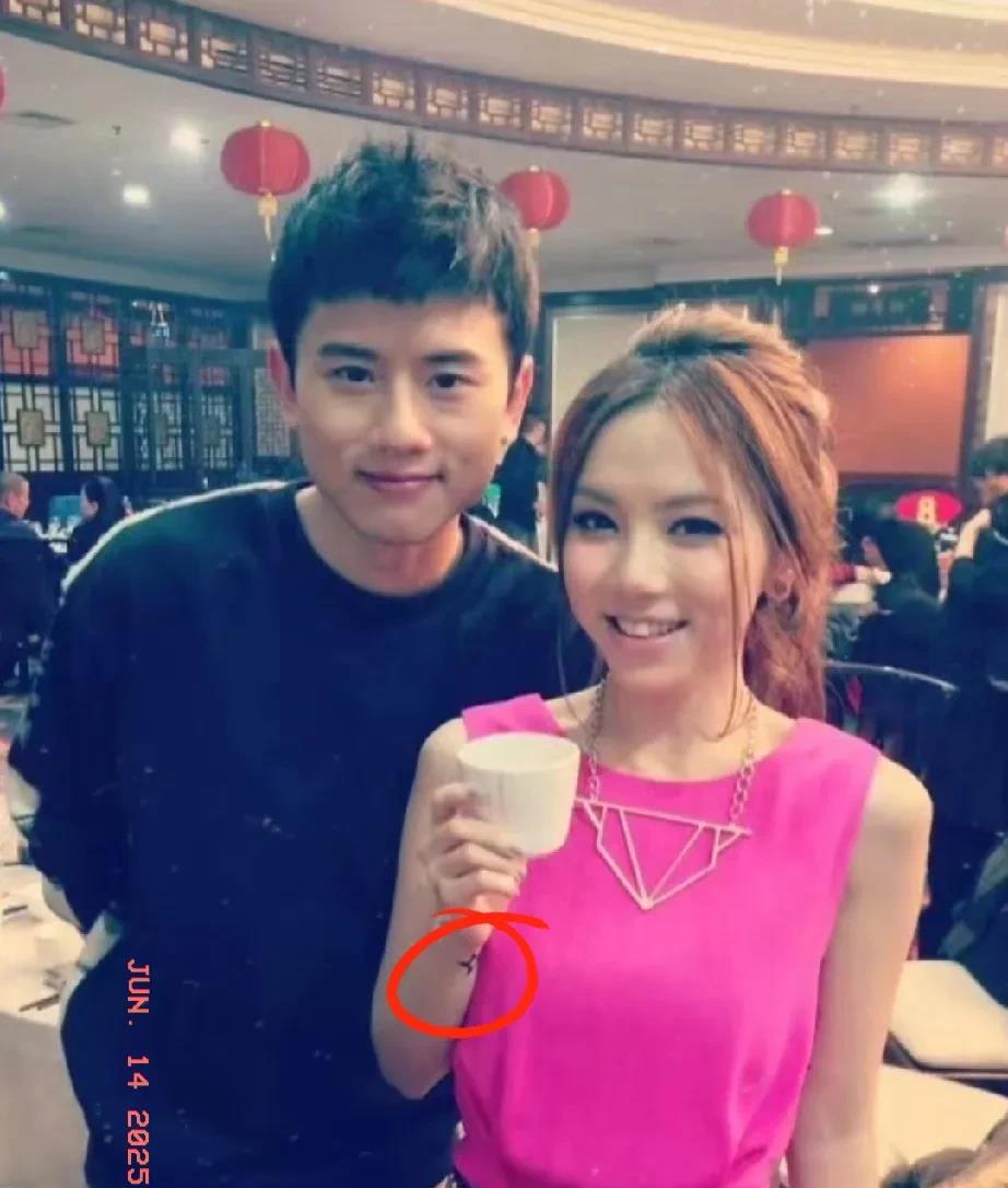 张杰是全网乐呵者之一？没错，因为他曾花200万买下邓紫棋《泡沫》的翻唱版权，如今