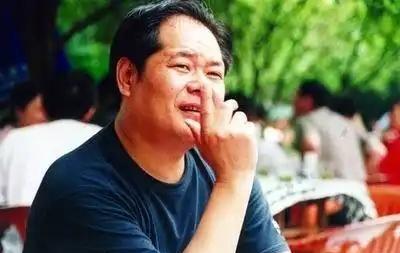 1992年10月15日，29岁的陈金义手提箱里145万现金微微发烫，这是他的全部