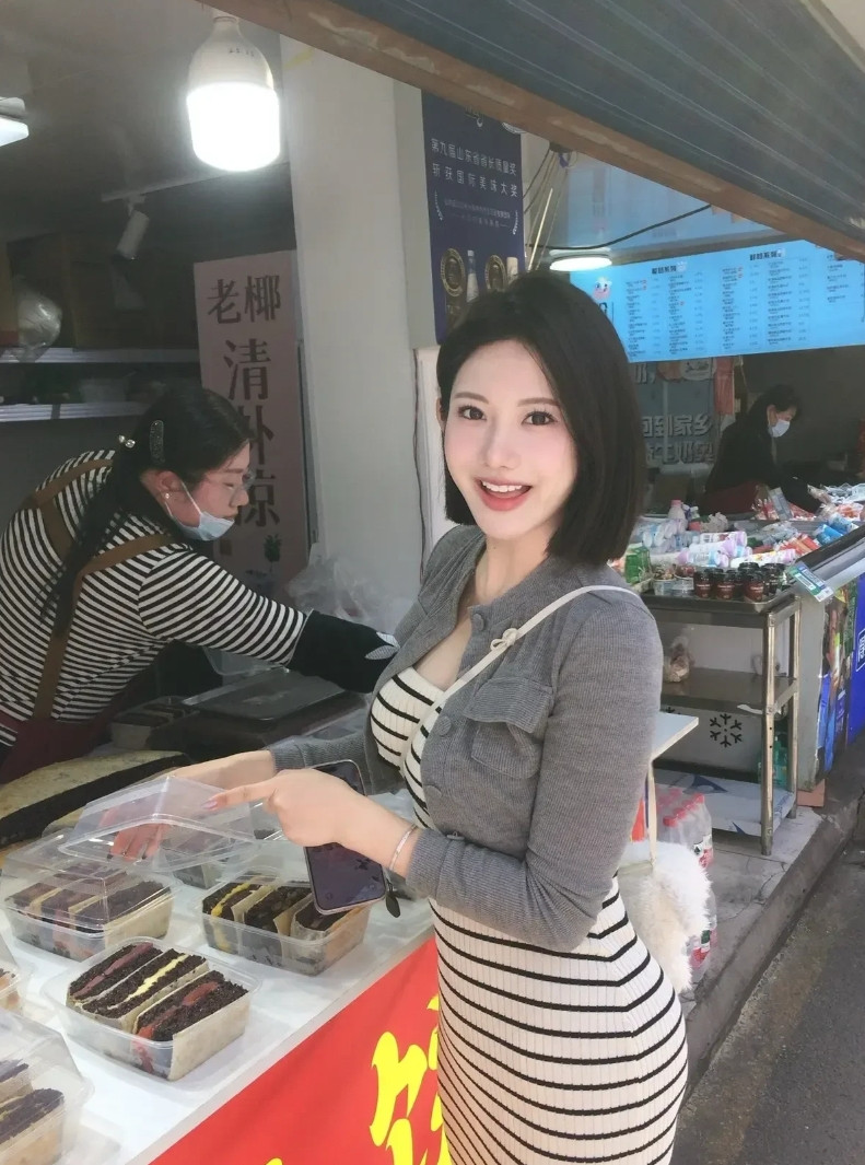 女人美不美，解释权在自己。[拍手][拍手][拍手]