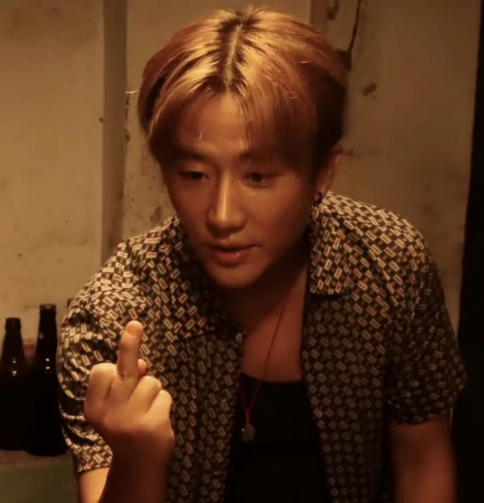 多年后看到黄轩的小肉手，还是觉得搞笑​​​