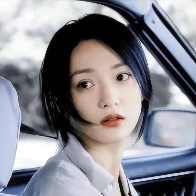 深夜，高圣远对怀中新婚妻子周迅深情地说：“老婆，我开公司，借我300万吧！”。周