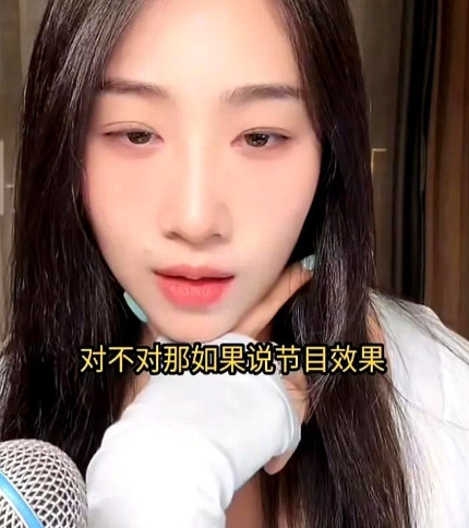五一放假那几天，老公带老大回婆家，我带小的回娘家。那天晚上收拾行李的时候，老公