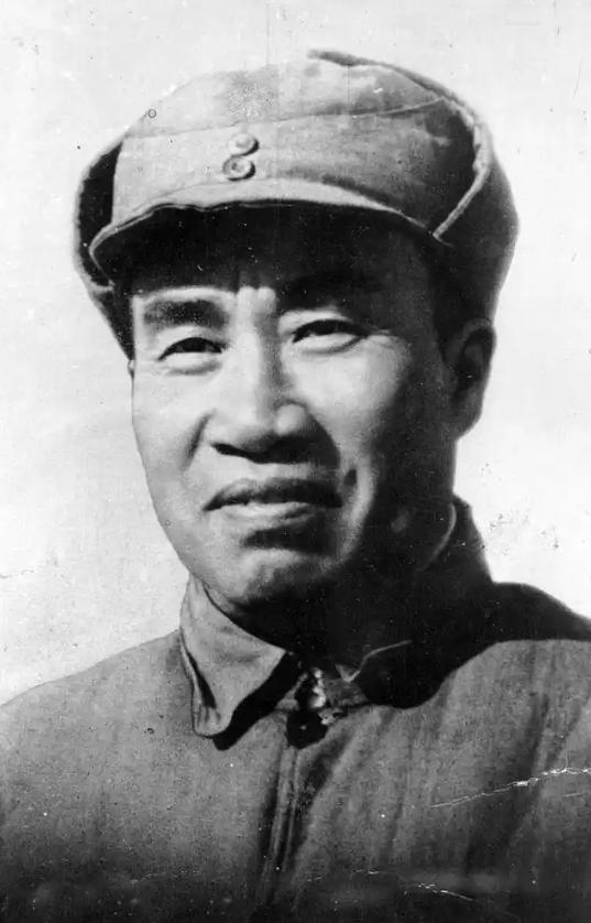 蒋介石晚年评价朱德：他最大的本事，就是让人永远看不出他的本事。蒋介石自从打了败仗