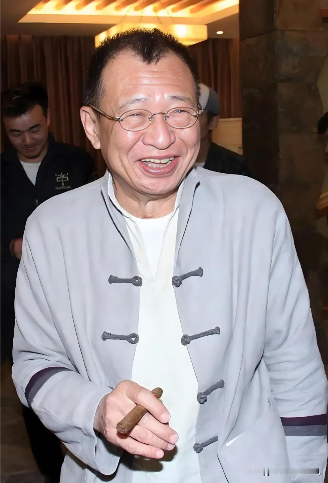 香港“金牌绿叶”许绍雄辞世!家产分配引关注,继子亲女享有同等继承权!香港演