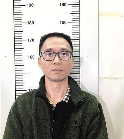 1995年，广东一高干子弟杀死银行运钞员，劫走1500万现金此后他隐姓埋名21年