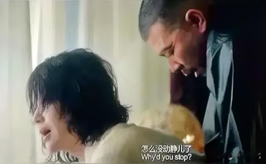 许晴和冯小刚合作完《老炮》，就再也没有合作。不知道许晴挺美的一个女人，为何喜欢